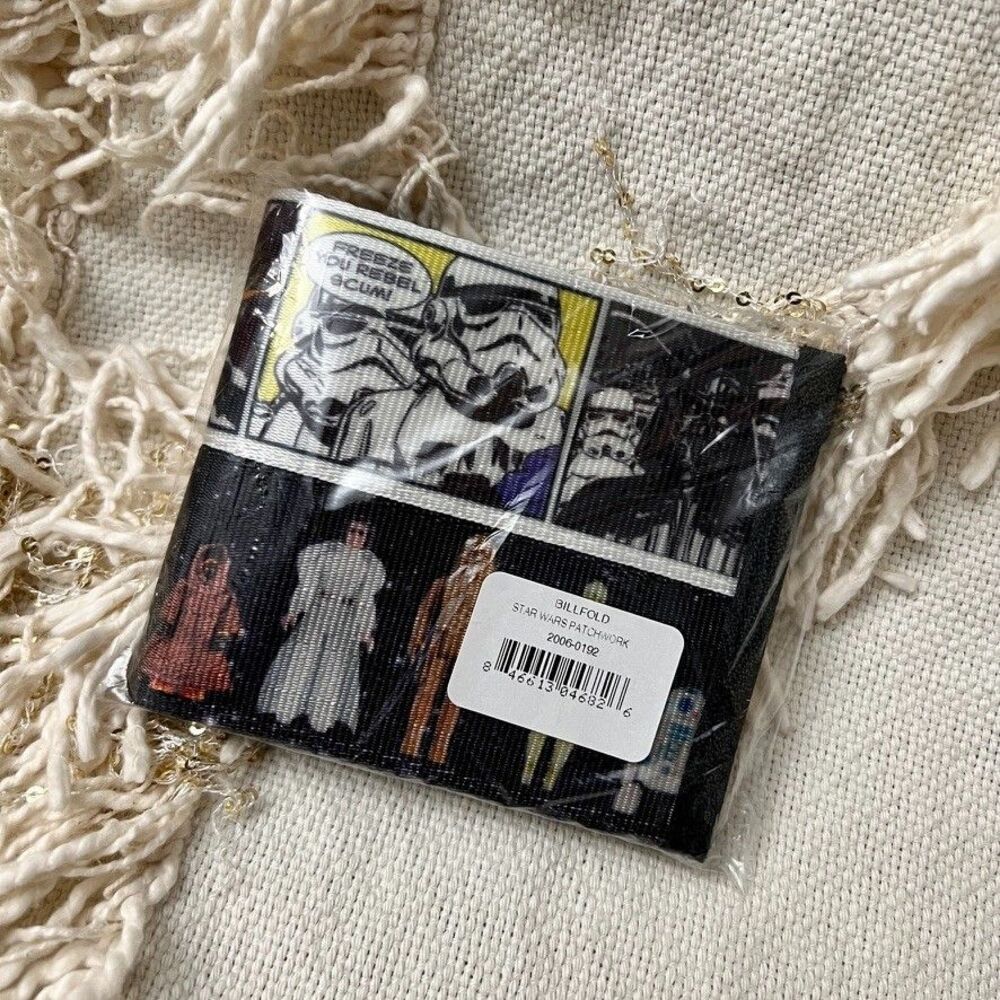 Harveys Star Wars Patchwork Billfold Wallet NEW